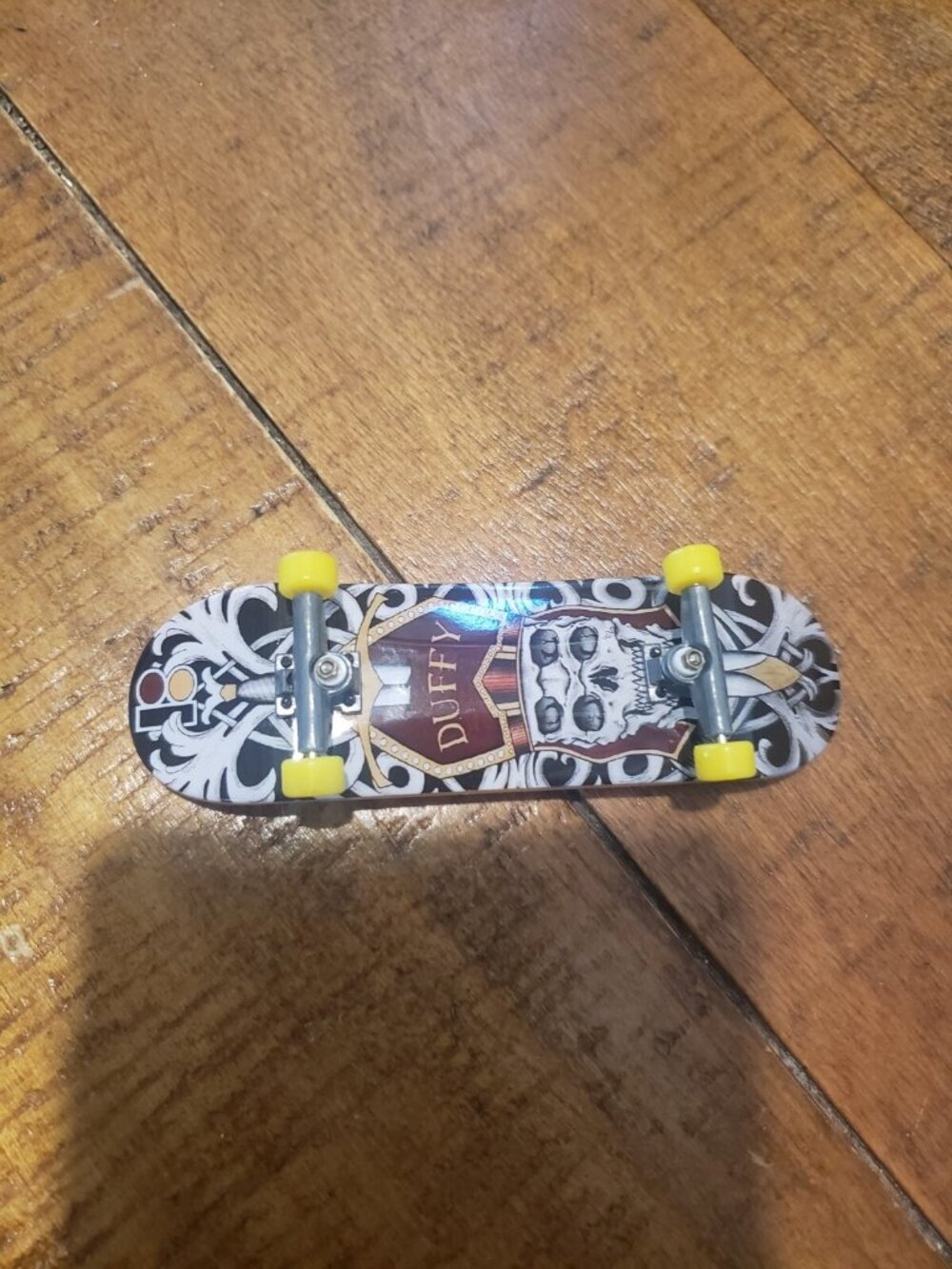 Tech Deck -Plan B Pat Duffy Skateboard Mini Fingerboard 4"